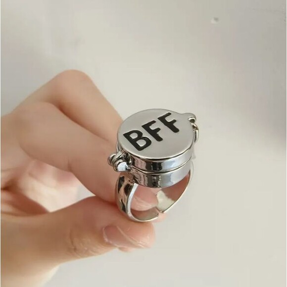 BFF Silver Rectangle Ring Size 8 Opens Secret Compartment Poison Ring - Picture 2 of 10